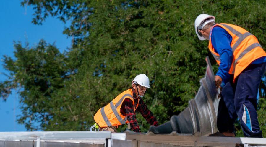 Expert top industrial roofings services in Lakeshore, FL
